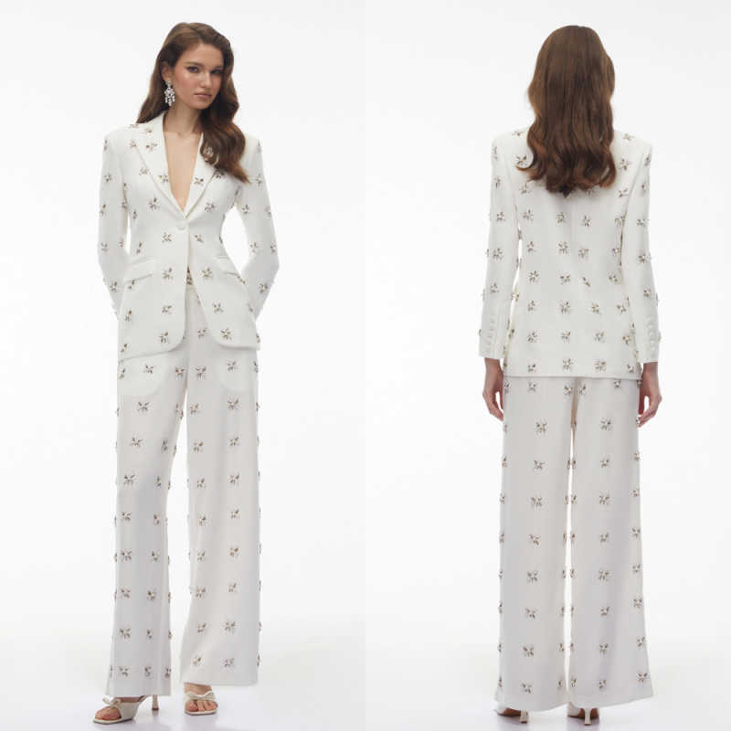Formal Gala Wear Women - ชุดสูทผู้หญิง 2 ชิ้น ดีไซน์หรูหรา ประดับคริสตัล ปกเสื้อแบบมีรอยบาก