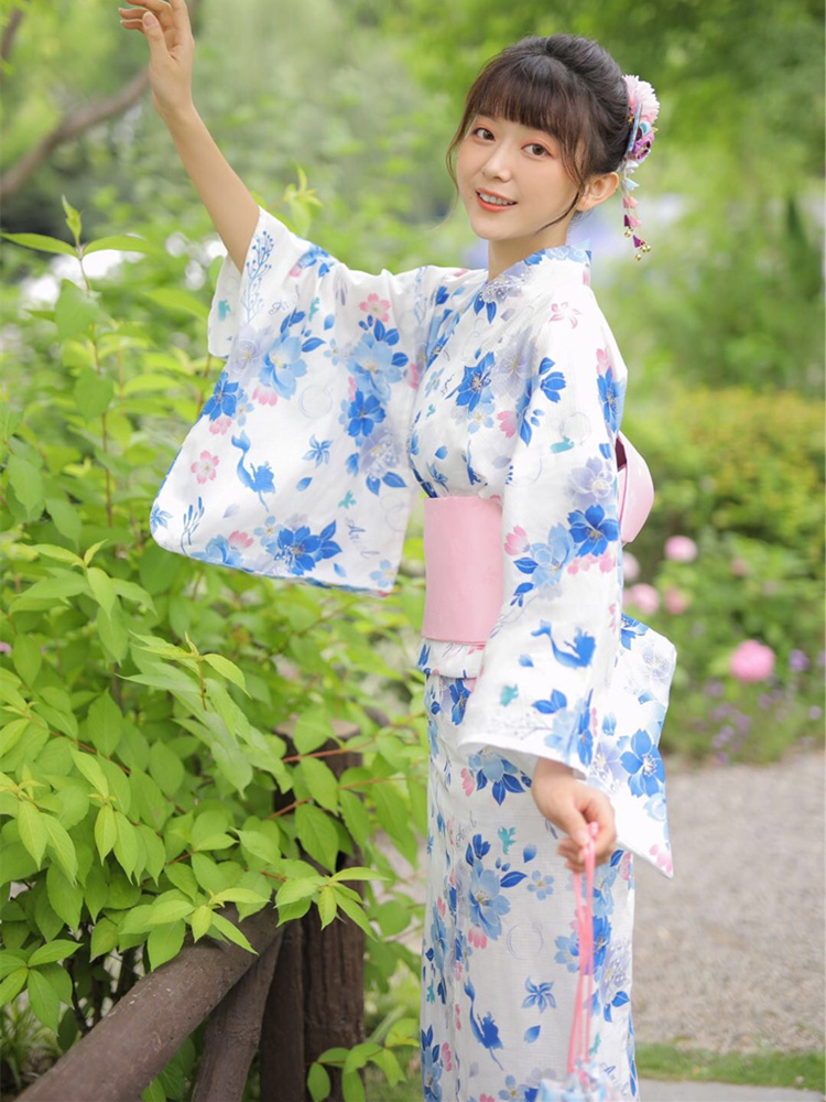 ชุดกิโมโนญี่ปุ่นสำหรับผู้หญิง  - Women'S Formal Traditional Wear บทวิจารณ์และราคา