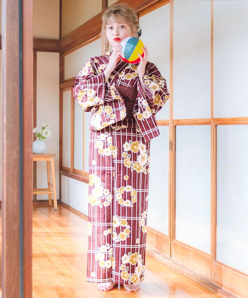 ชุดกิโมโน/ยูกาตะญี่ปุ่นแบบดั้ง - Women'S Formal Traditional Wear บทวิจารณ์และราคา